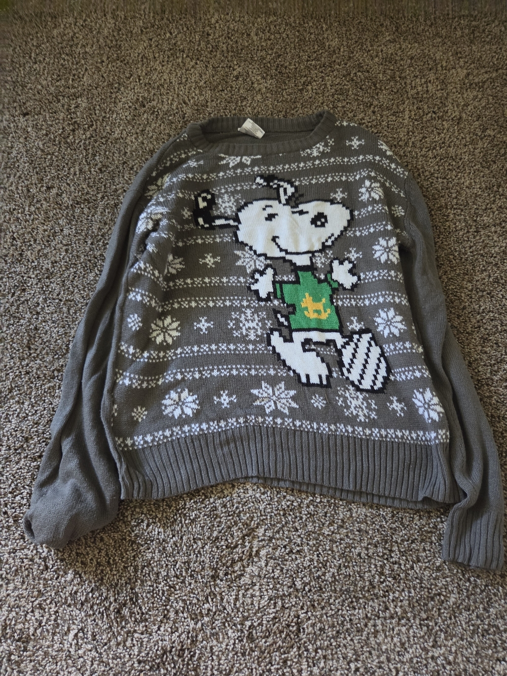 Peanuts Snoopy Winter Fair Isle Knit Holiday Sweater Large